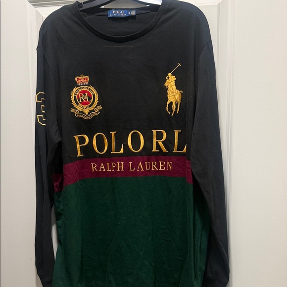 Polo - Picture 2 of 6